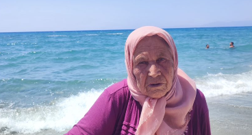 İbrahim eşi Ayşe Kıvrak vefat etmiştir